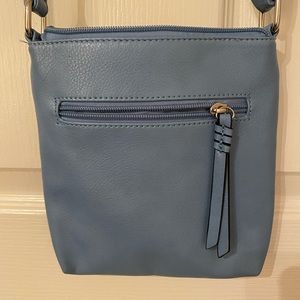 Mia & Luca Blue multi zippered pocketed cross body purse